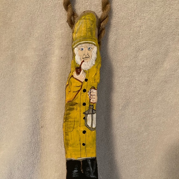 SEA CAPTAIN ON DRIFTWOOD ART - Picture 3 of 4